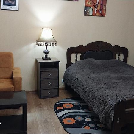 Apartment Gumbri 24 ティビリシ エクステリア 写真