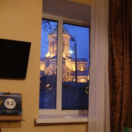 Apartment Gumbri 24 ティビリシ エクステリア 写真