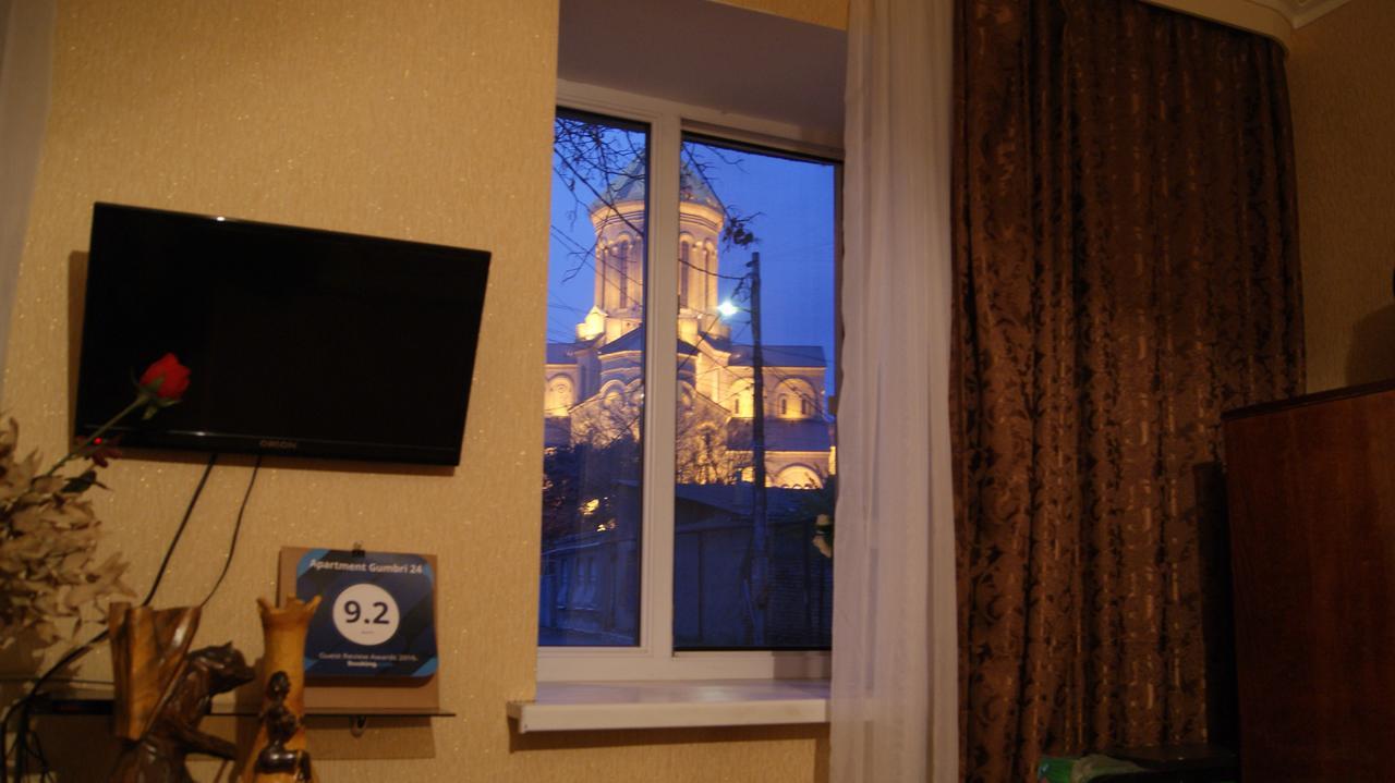 Apartment Gumbri 24 ティビリシ エクステリア 写真